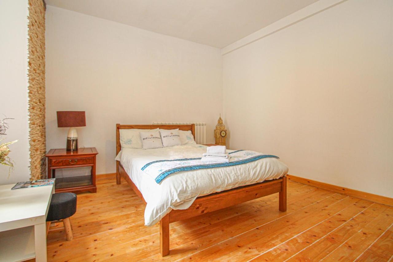 Deluxe Apartment Ланарк Экстерьер фото